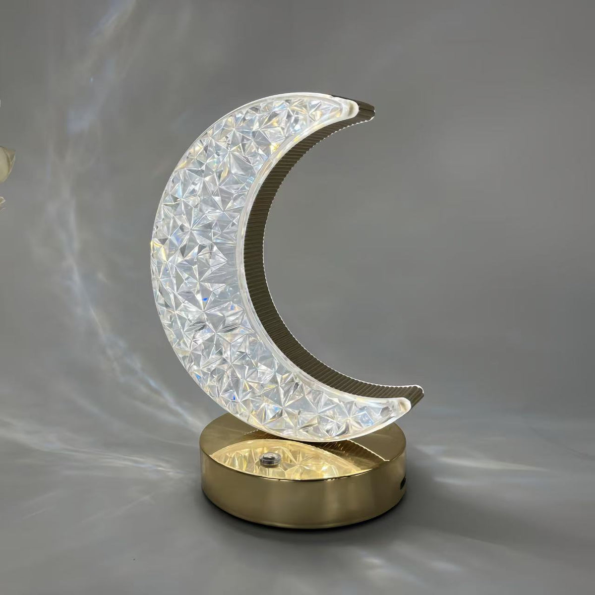 Creative Seashell Night Light: Touch-Controlled 3-Color Lighting & Rechargeable Mood Light — Bedroom Birthday Gift